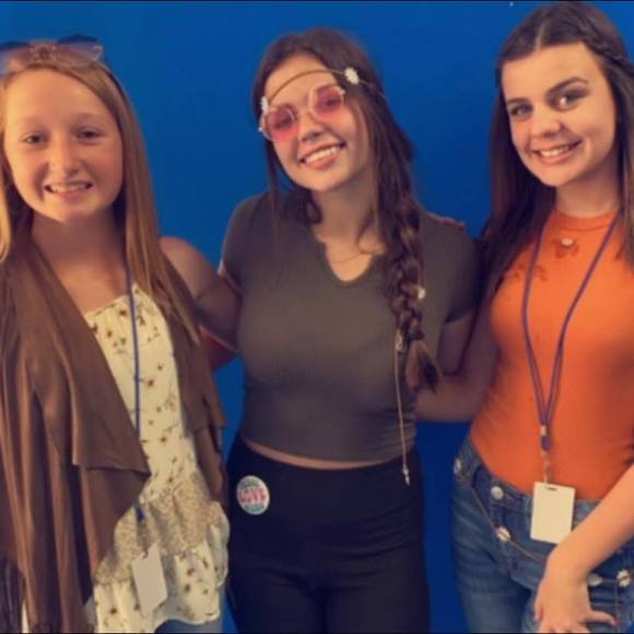 Meet your Posher, Peyton - Picture 1 of 1